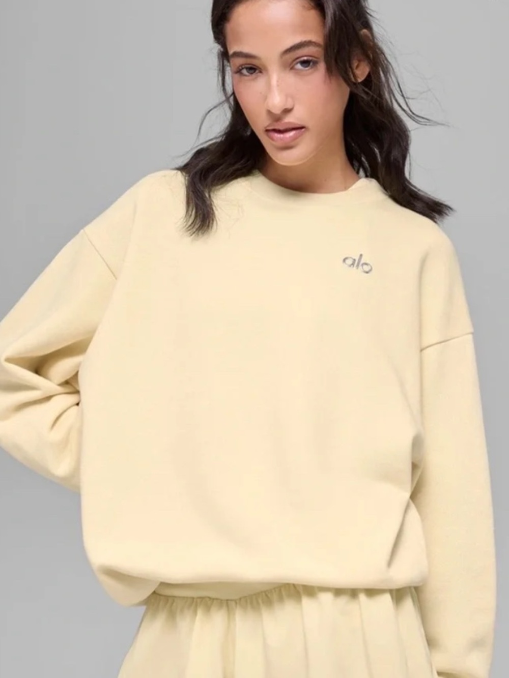 Alo Yoga Accolade Crew Neck Pullover Candlelight Yellow Size SMALL